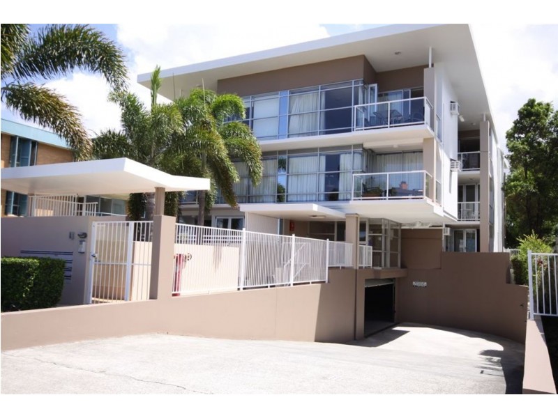 8/130 Marine Parade, Southport QLD 4215