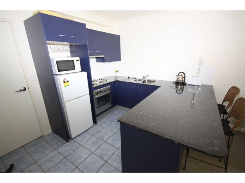 8/130 Marine Parade, Southport QLD 4215