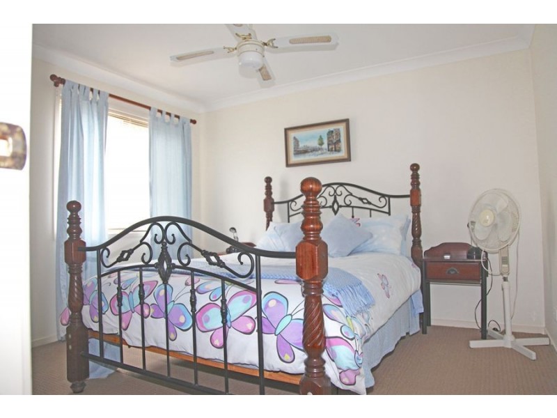1/10 Bright Avenue, Labrador QLD 4215