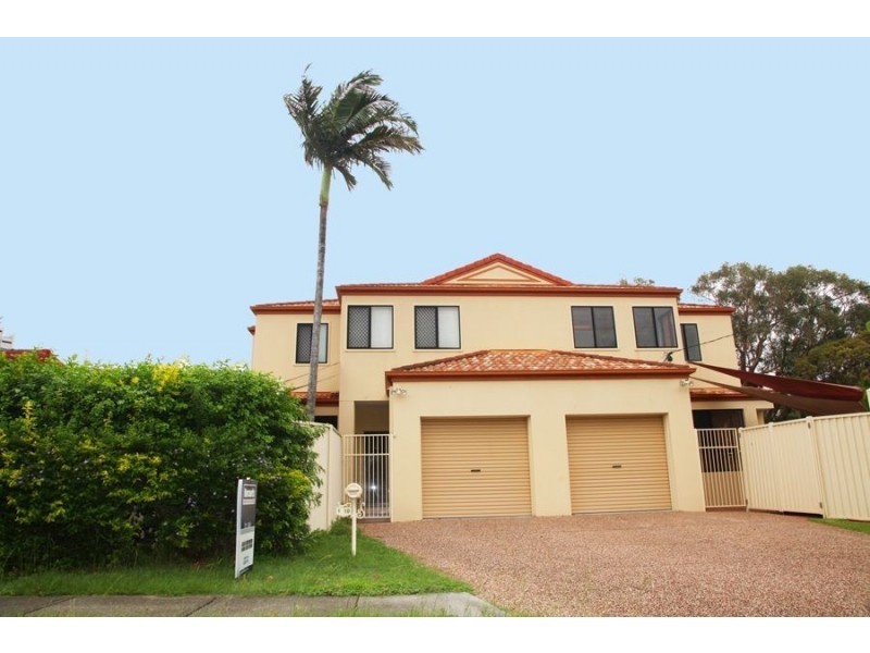 1/10 Bright Avenue, Labrador QLD 4215