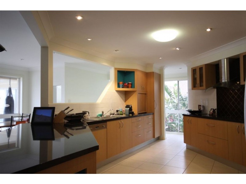 10 Sundance Way, Runaway Bay QLD 4216