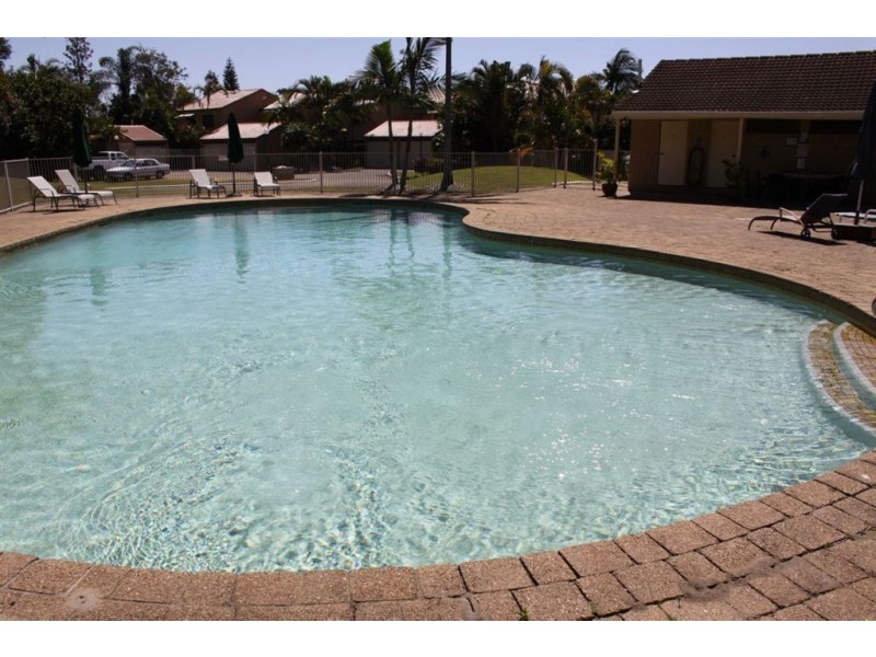 10/112 Bayview Street, Runaway Bay QLD 4216