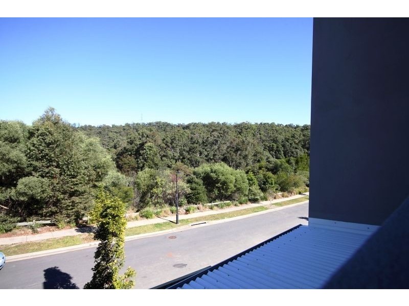 1/9 Maslin Chase, Pacific Pines QLD 4211