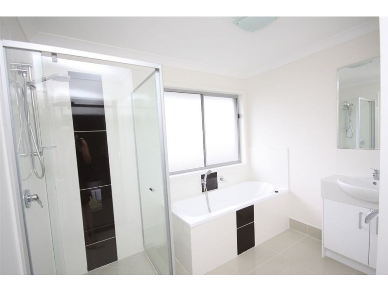 1a Lenton Street, Coomera QLD 4209