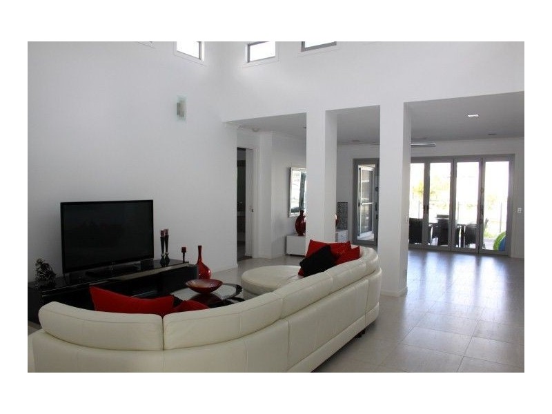 64 East Quay Drive, Biggera Waters QLD 4216