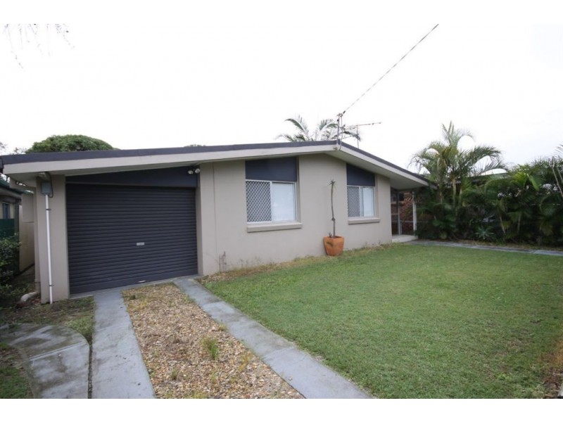 20 Ashgrove Avenue, Runaway Bay QLD 4216