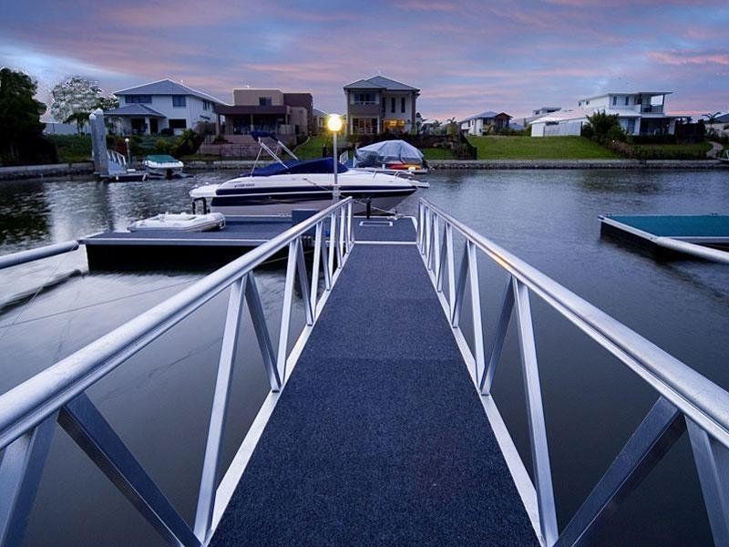 59 Coomera Court, Helensvale QLD 4212