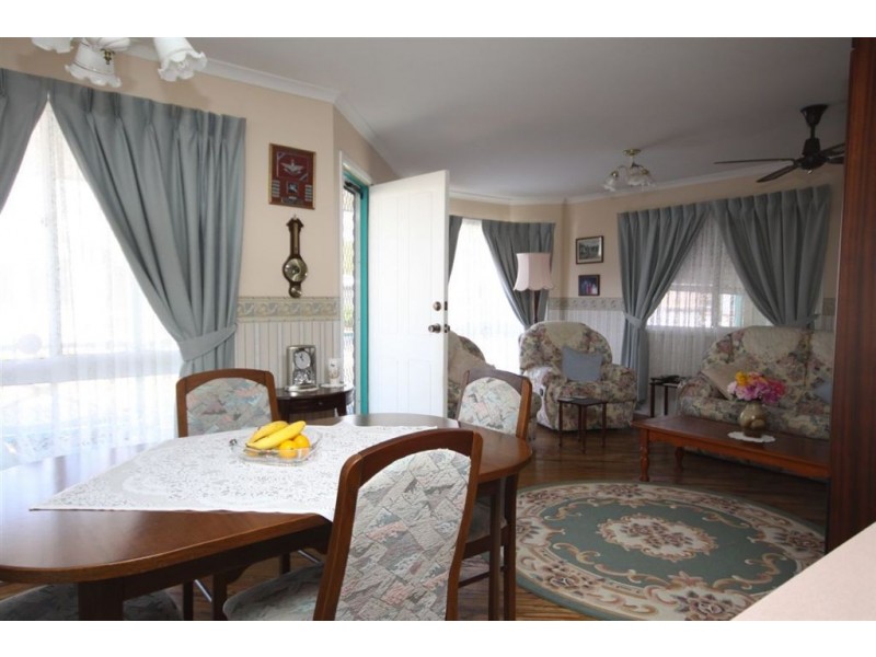 218/22 Hansford Road, Coombabah QLD 4216