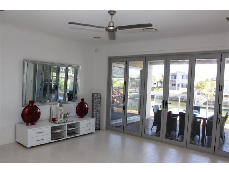 64 East Quay Drive, Biggera Waters QLD 4216