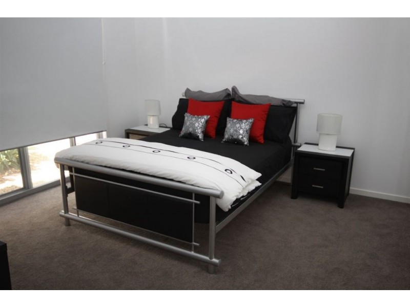 64 East Quay Drive, Biggera Waters QLD 4216