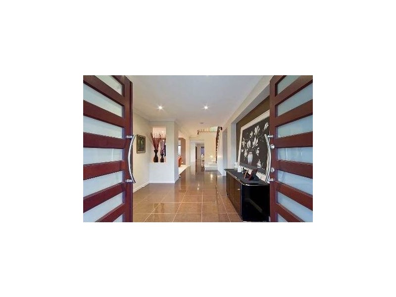 2 Stargate Court, Reedy Creek QLD 4227