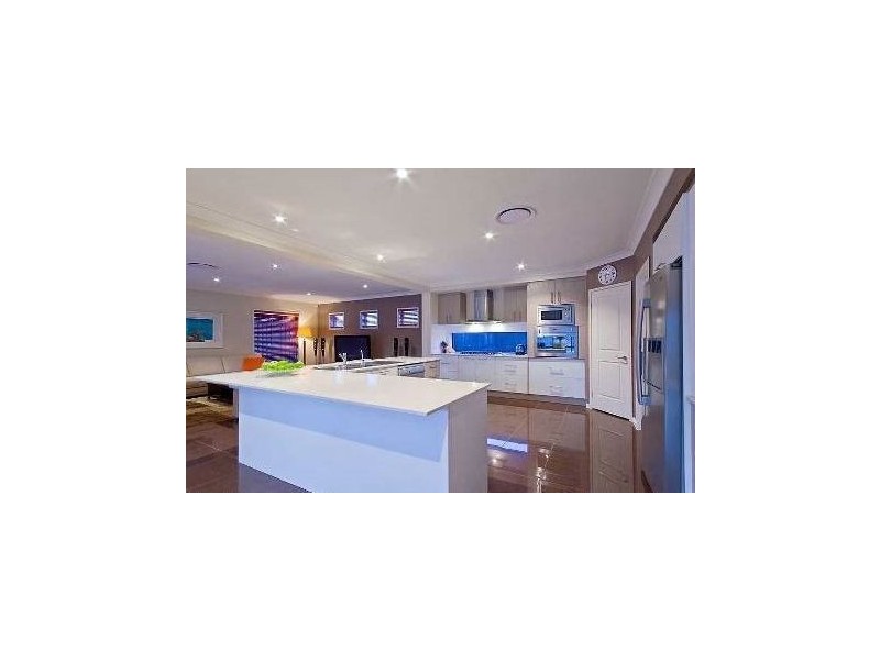 2 Stargate Court, Reedy Creek QLD 4227