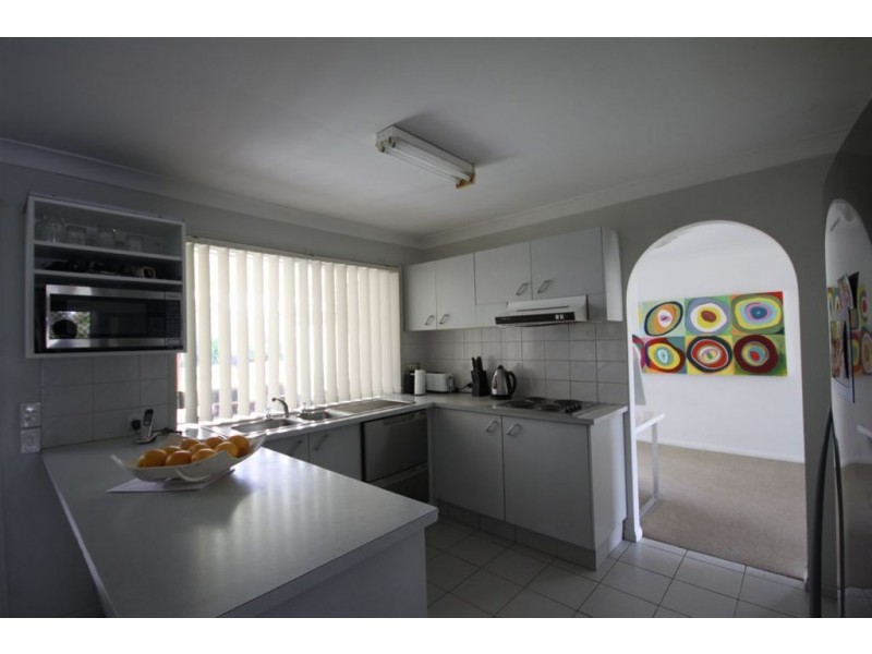 39 Matthew Flinders Drive, Hollywell QLD 4216