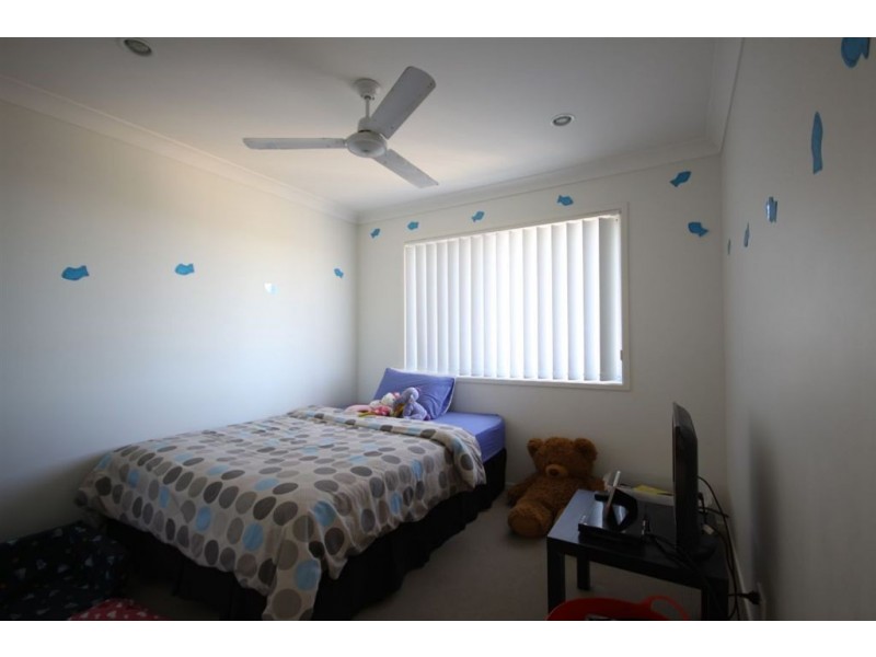 2/15 Elmore Drive, Ormeau QLD 4208