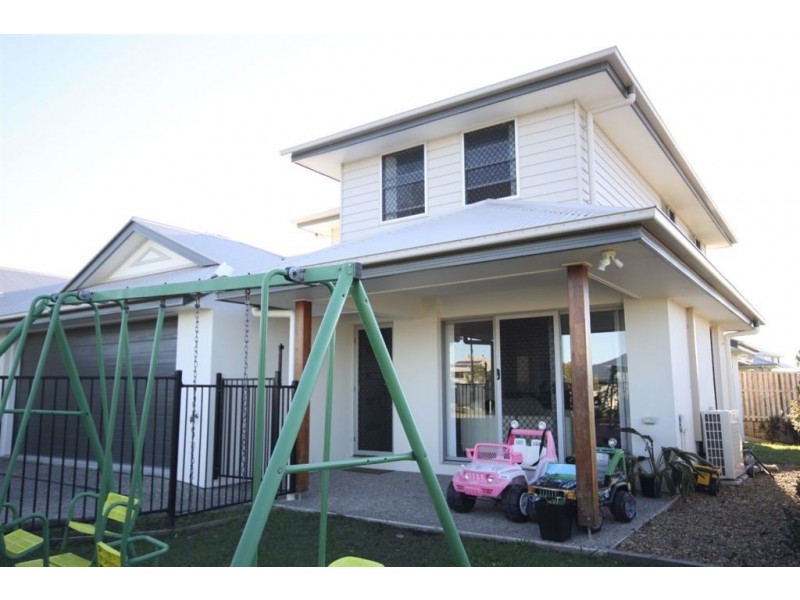 2/15 Elmore Drive, Ormeau QLD 4208