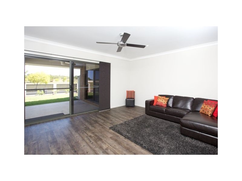 34 South Quay Drive, Biggera Waters QLD 4216