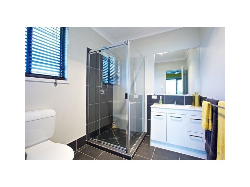 34 South Quay Drive, Biggera Waters QLD 4216