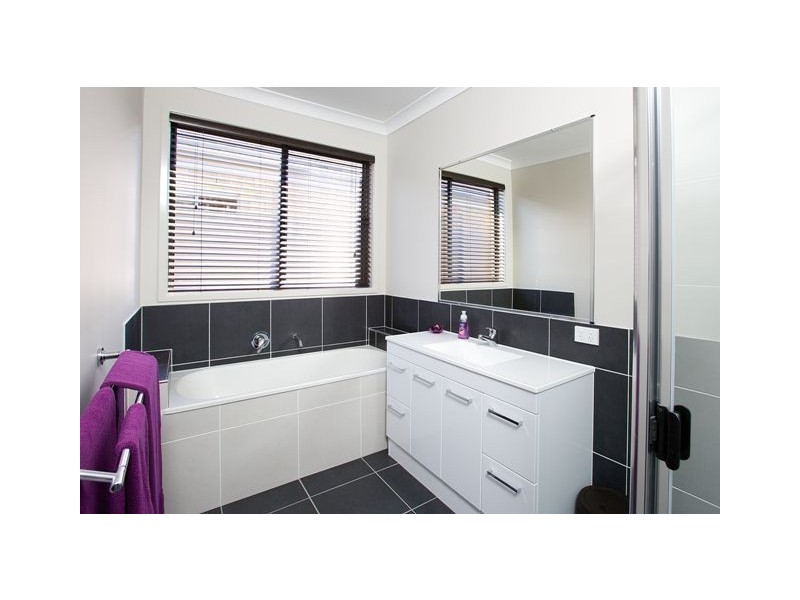 34 South Quay Drive, Biggera Waters QLD 4216