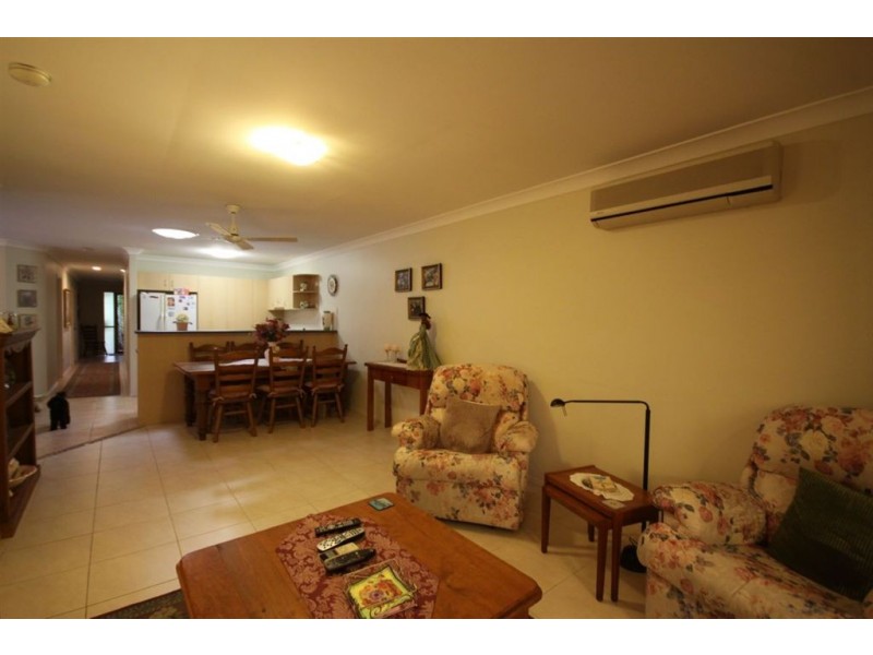 2/12 Marybeth Crescent, Molendinar QLD 4214