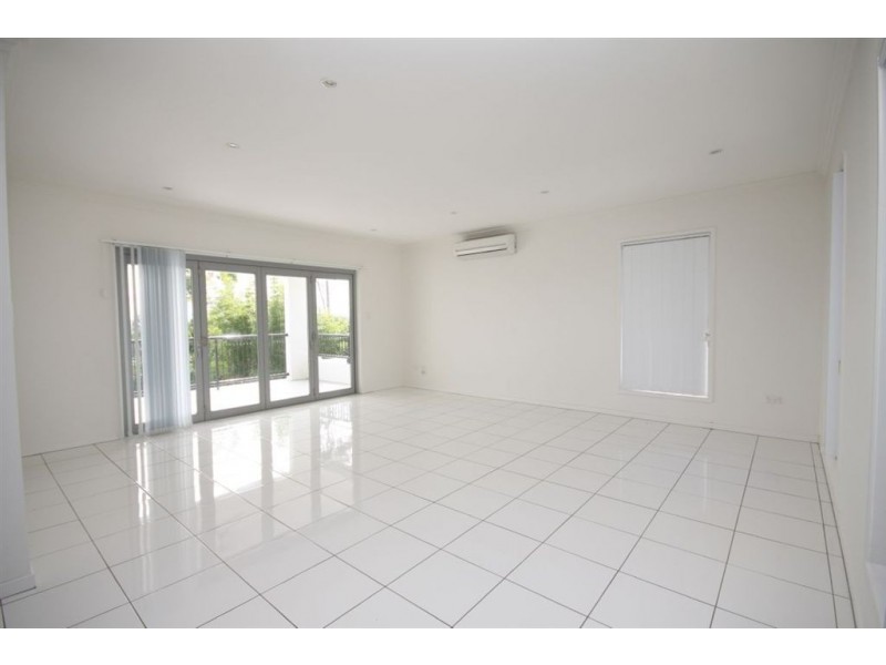 2/1 Herberton Street, Waterford QLD 4133