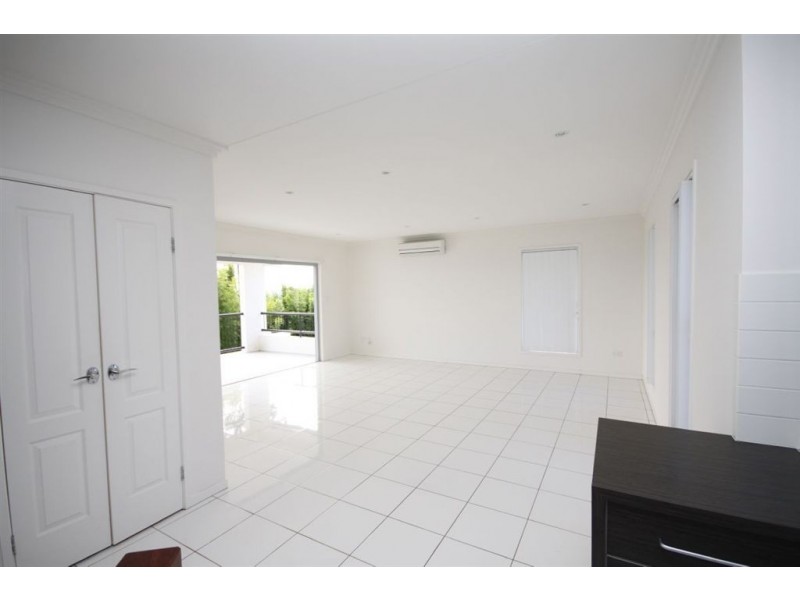 2/1 Herberton Street, Waterford QLD 4133