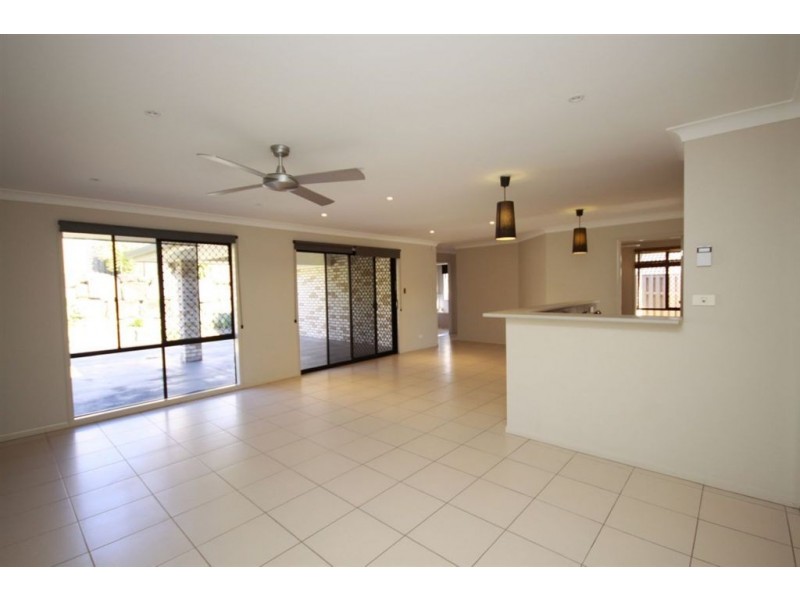 28 Faraday Crescent, Pacific Pines QLD 4211