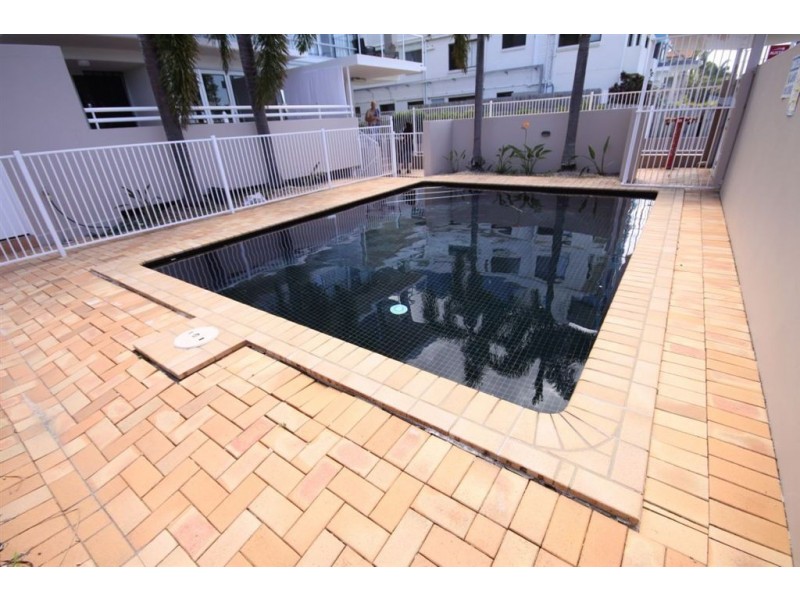 8/130 Marine Parade, Southport QLD 4215