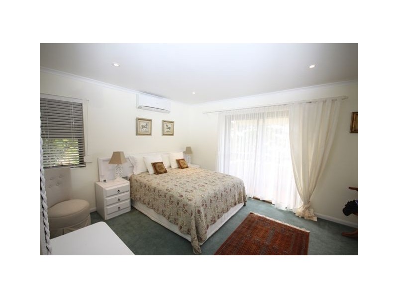 12/106 Bayview Street, Runaway Bay QLD 4216