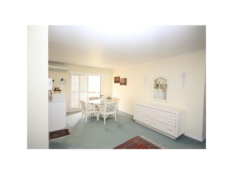 12/106 Bayview Street, Runaway Bay QLD 4216