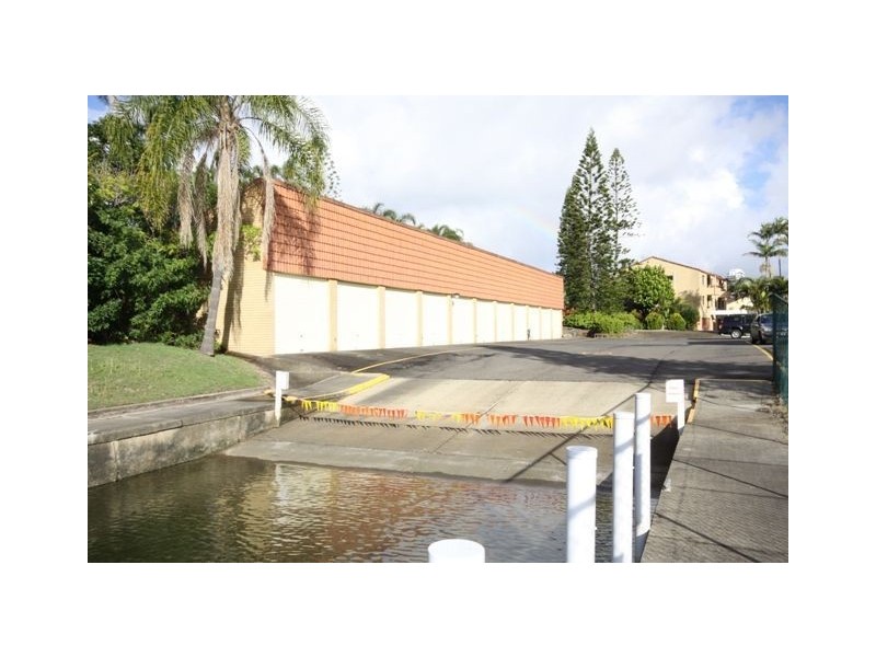 12/106 Bayview Street, Runaway Bay QLD 4216