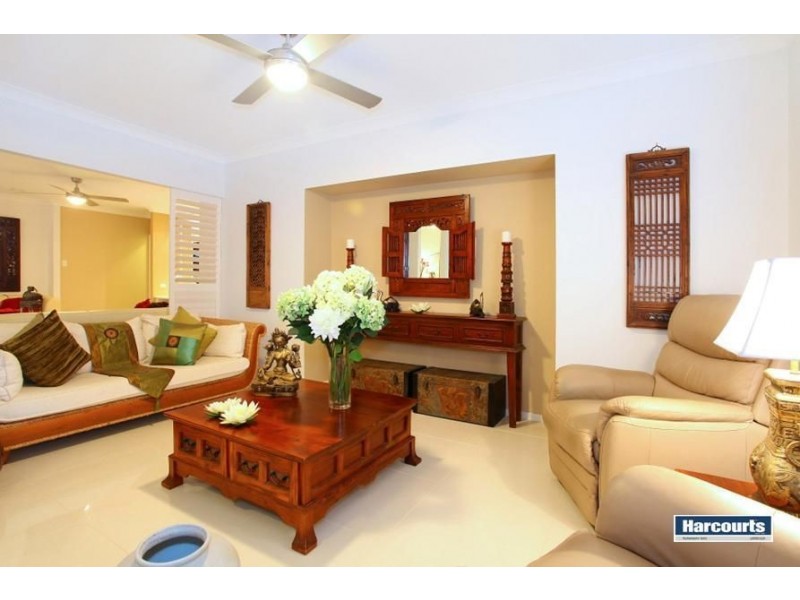 13 Lowe Court, Maudsland QLD 4210