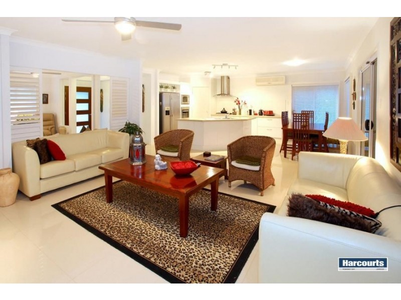 13 Lowe Court, Maudsland QLD 4210