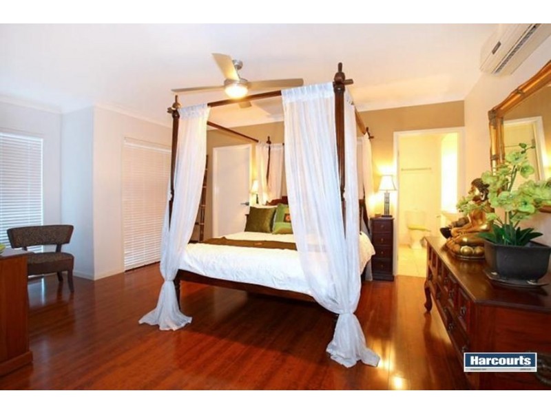 13 Lowe Court, Maudsland QLD 4210