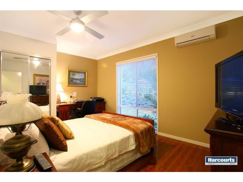 13 Lowe Court, Maudsland QLD 4210