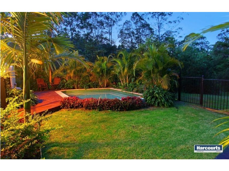 13 Lowe Court, Maudsland QLD 4210
