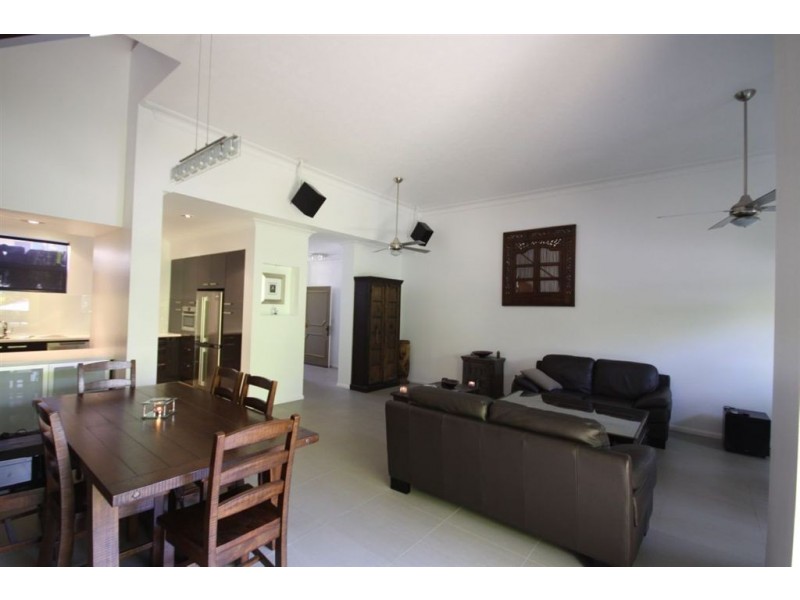 39/100 Morala Avenue, Runaway Bay QLD 4216