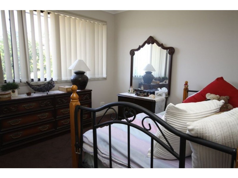 18/136 Pacific Pines Boulevard, Pacific Pines QLD 4211