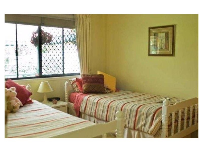 36 Wistaria Avenue, Southport QLD 4215