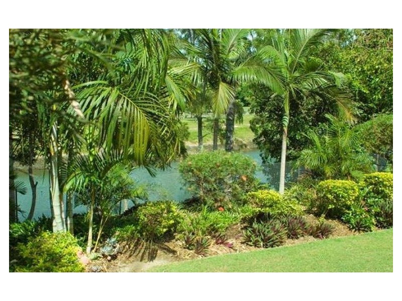 36 Wistaria Avenue, Southport QLD 4215