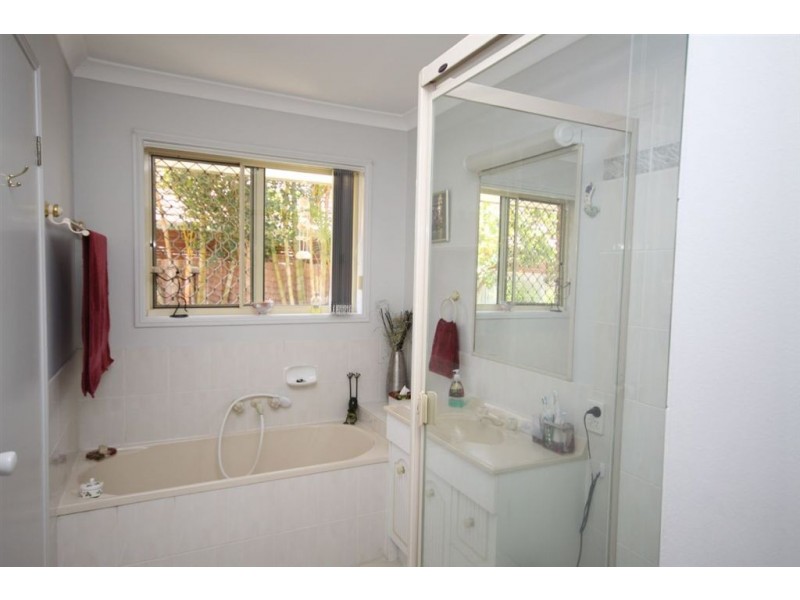 33 Leonardo Circuit, Coombabah QLD 4216
