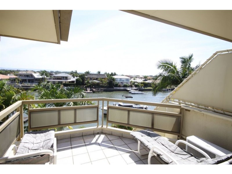 7/100 Morala Avenue, Runaway Bay QLD 4216