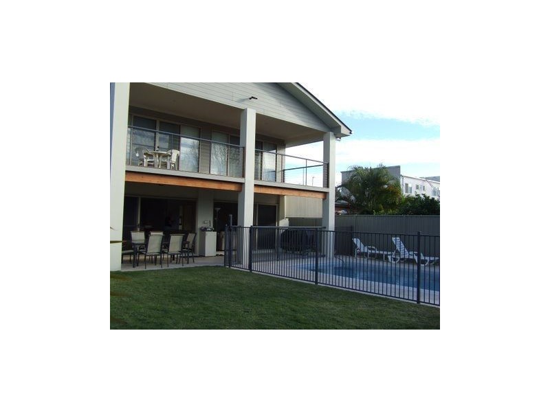 13 Clam Street, Runaway Bay QLD 4216