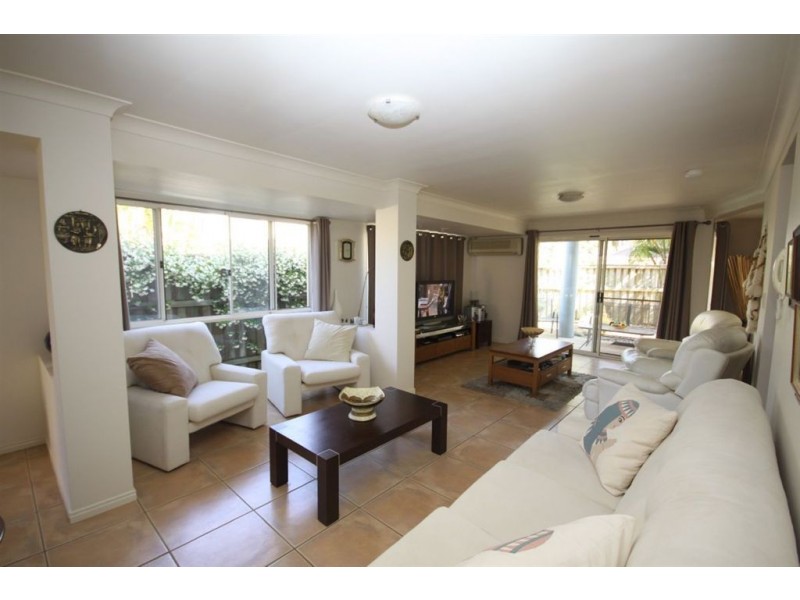 64/88 Limetree Parade West, Runaway Bay QLD 4216