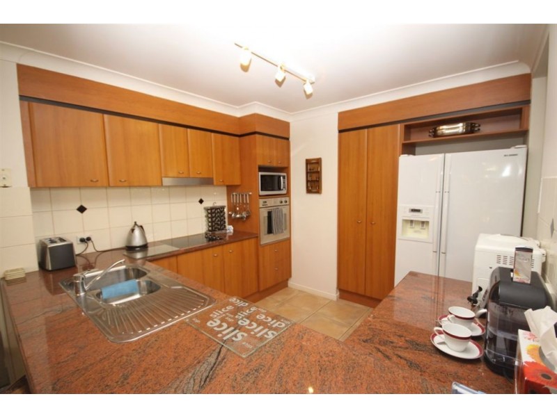 64/88 Limetree Parade West, Runaway Bay QLD 4216