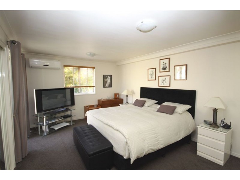 64/88 Limetree Parade West, Runaway Bay QLD 4216