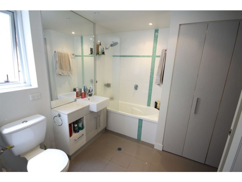 107/430 Marine Parade, Biggera Waters QLD 4216