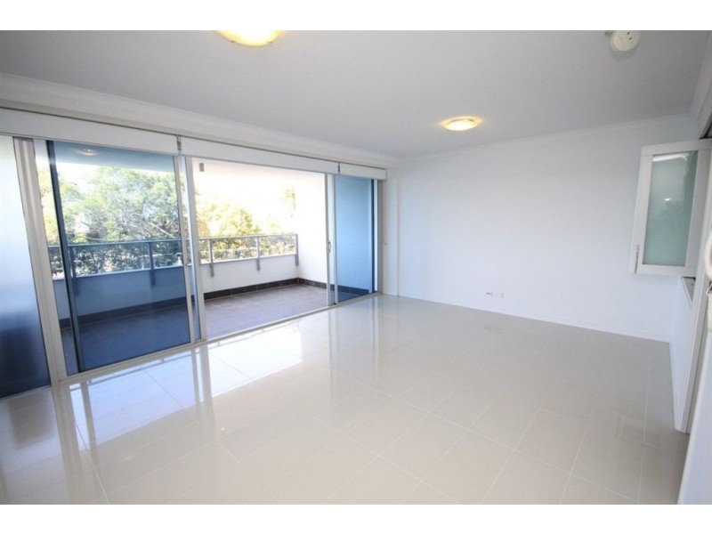 108/33-35 Madang Crescent, Runaway Bay QLD 4216