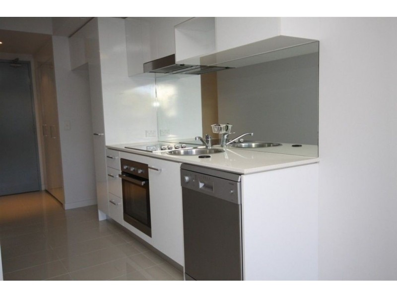 108/33-35 Madang Crescent, Runaway Bay QLD 4216