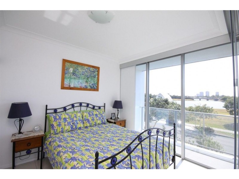 103/2 East Quay Drive, Biggera Waters QLD 4216