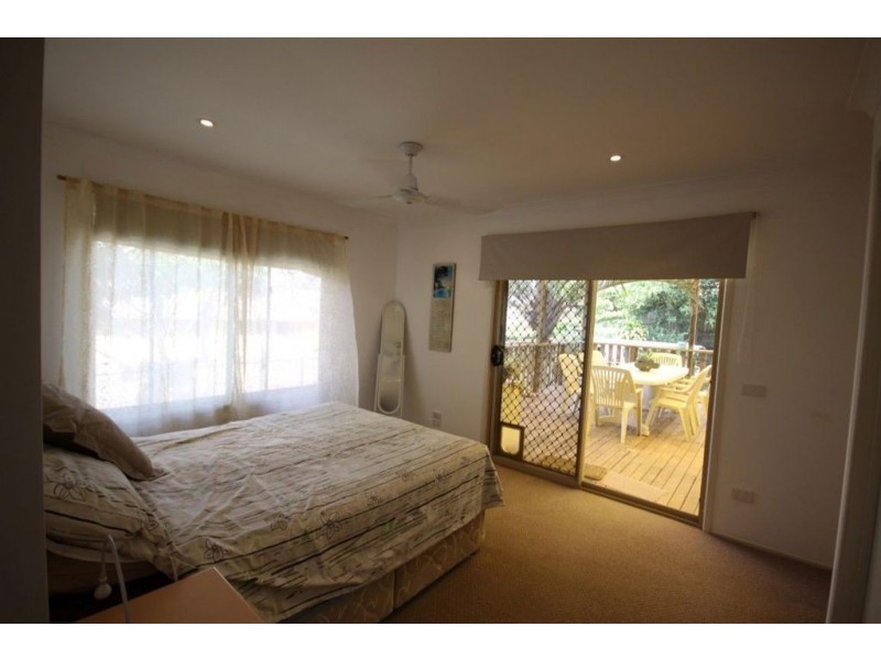 473 Pine Ridge Road, Runaway Bay QLD 4216